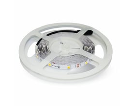 V-TAC LED strip på en hvid spole, 5 meter lang med 30 LED/meter og 4,8W forbrug.