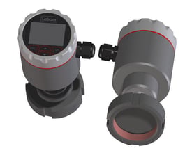Siemens Pascal CI4 tryktransmitter med bagudvendt 1,5" SMS tilslutning og M12 stik, vist fra to forskellige vinkler med display og knapper fremhævet.