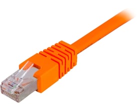 DELTACO F/UTP Cat6 patchkabel i orange LSZH, med 10 meters længde, viser RJ45-stikket i detaljer.