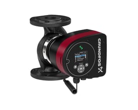 Grundfos Magna3 40-60 F cirkulationspumpe, set fra siden, med støbejernspumpehus, flange til tilslutning og sort kontrolboks med TFT-display.