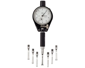 Mitutoyo cylindermåler 526-153-1 til måling af huldiametre fra 3,7-7,3 mm med 0,01 mm præcision og medfølgende målebakker.