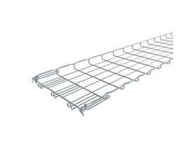 Detalje af Legrand Fasclic+ gitterbakke FC 30/300 med hurtig samlingsmekanisme for enden, vist fra siden på hvid baggrund.