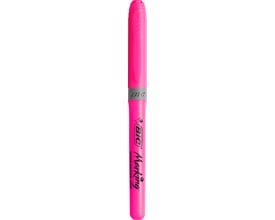 Pink BIC Brite Liner Grip-overstregningspen med clips og gråt greb, vist lodret med hætten på.