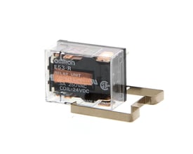 Omron E53-R udgangsenhed med SPST-NO 5A relæ og 24VDC spole, lavet i Japan.