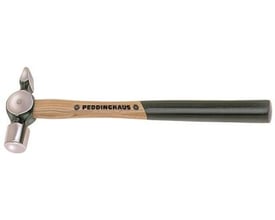 Detaljeret billede af Peddinghaus bænkhammer med tværpen, der viser hammhovedet og det naturlige hickoryskaft.