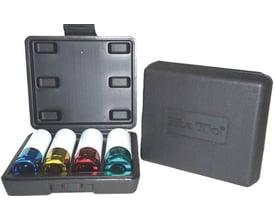 Bato krafttopsæt med 4 stk. toppe i farverne blå, gul, rød og grøn med plastbeskyttelse, leveres i sort opbevaringskuffert.