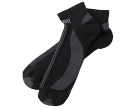 Mascot Maseru sokker i sort og antracitgrå, kort model med Lycra® og forstærket hæl/tå.