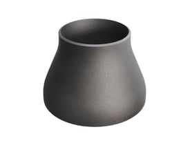 Koncentrisk reduktion i P235GH stål, 219,1 x 6,3 mm til 139,7 x 4 mm, isoleret på hvid baggrund.