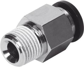 Festo lige forskruning QS-1/8-4 i metal med udvendig gevind og sort plasthætte. Den har en nominel størrelse på 2,6 mm.