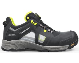 Solid Gear Vapor 3 Air sikkerhedssandal i størrelse 48 set fra siden, sort og grå med limegule detaljer og BOA-lukning.