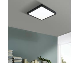 EGLO Fueva 5 loftlampe i sort, 285x285 mm, med integreret LED og 2300 lumen lysstyrke.