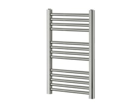 Norm håndklæderadiator i krom med 12 lige, vandrette rør og to lodrette profiler, mål 700x500 mm.