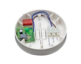 Life monteringsdåse med relæ fra Foss Europe, diameter 110mm, viser indre komponenter og terminaler.