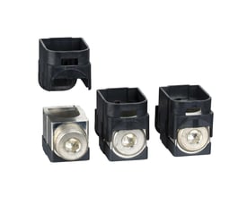 Schneider Electric klemmesæt med tre enheder, der viser samlingen af sort plast og metalterminaler til 25-95mm2 kabler.