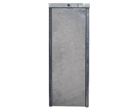 ABB Kabeldon CDCA teknikskab i varmgalvaniseret stål med lukket dør, perfekt til målerskabe og gadelysstyring.