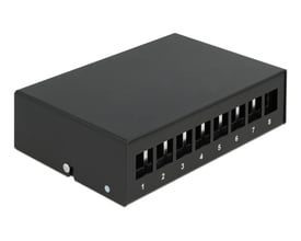 Sort Delock Keystone-patchpanel med otte nummererede porte til Keystone-moduler, set skråt forfra.