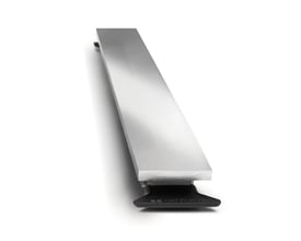 Unidrain HighLine panel, 1000 mm, med en blank, håndpoleret overflade af rustfrit stål.