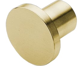 Messingfarvet Qtoo håndklædekrog fra d line, designet af Knud Holscher, med rund front og kort cylindrisk fæste.