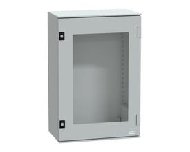 Schneider Electric vægskab i lysegrå polyester, 647x436x250 mm, vist fra siden med transparent rude.