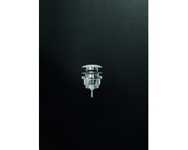 Svedbergs bundventil i fuld metal med blank krom overflade og push-open funktion, vist på en mørk baggrund.