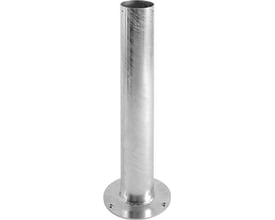 Galvaniseret mast til påboltning med en diameter på 133 mm og en højde på 800 mm. Masten er udført i varmgalvaniseret stål og har en rund påboltningsfod på 270 mm.