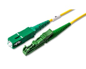 Gul 3 meter patchkabel med SingleMode 9/125 m G657A fiber og SC/APC til E2000/APC konnektorer.