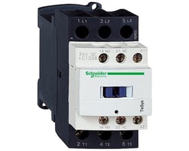Detaljeret billede af Schneider Electric TeSys D kontaktor, viser 24V DC spole, 1 NO/1NC kontakter og skrueterminaler på hvid baggrund.