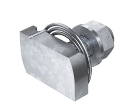 OBO Bettermann T-Bolt MS41HBF M8x30 FT HDG i varmgalvaniseret stål, med den karakteristiske firkantede blok og en bolt med møtrik.