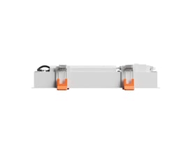 SpectrumLED GRID S 12W CCT-loftlampe i hvid med smal, indbygget form og synlige monteringsclips.