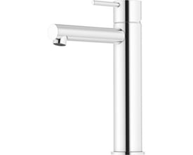 Mora Inxx II Sharp Medium håndvaskarmatur i krom med blank overflade, 136 mm fremspring og 5 l/min flow.