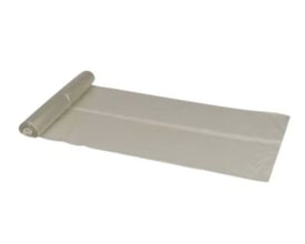 Klar plastaffaldssæk på 700 x 1100 mm, rullet ud med den ene ende stadig rullet sammen.