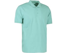 ID Identity økologisk poloshirt i støvet aqua, str. 4XL, fremstillet af blød piquékvalitet med 3-knaps stolpelukning.