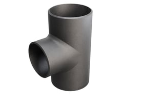 Tee-stykke i P235GH stål med dimensioner 88,9/3,2 x 76,1/2,9 mm, fremstillet efter DIN 2615/EN 10253-2 standarden.