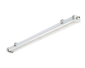 Pacific industriarmatur WT475C 1200mm i hvid, med synlige LED'er og monteringsbeslag på hvid baggrund.