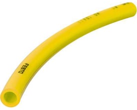 Festo gul trykluftsslange PUN-H-10X1,5-GE med en udvendig diameter på 10 mm, vist på hvid baggrund.