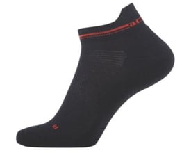 Enkelt sort ProActive by JBS Coolmax footie med anatomisk pasform og ventilationszoner, størrelse 40-43.