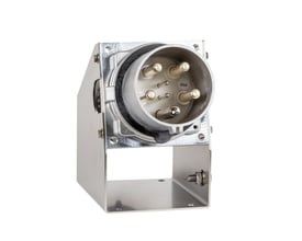 CEE vægindtag 200A, 6h, IP67 med 5 poler (3P+N+PE) og robust metalmontering på hvid baggrund.