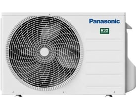 Frontvisning af Panasonic Z-serie luft/luft varmepumpe udedel, hvid, med fokus på den cirkulære ventilator og R32 kølemiddel-mærkat.