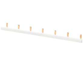Siemens 1-faset stiftskinne med hvid isolering og 10mm² forbindelse, med otte kobberstifter synlige.