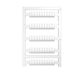 Weidmüller MF Multicard klemmemærker i hvid. Mærkerne sidder på en skinne og er klar til trykning.