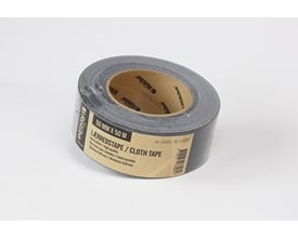 Roliba lærredstape i sort, 50 mm bred og 50 meter lang, vist på neutral baggrund med mærkaten tydelig.