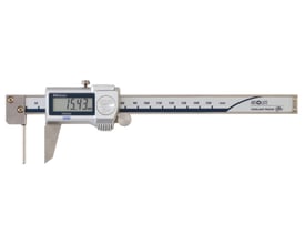 Digital skydelære, 0-150mm, IP67, med tommelfingerrulle og "Absolute" teknologi, viser 15.43mm på displayet.