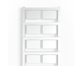 Weidmüller SM 27/18 MC sølvfarvede trykknapmærker i et MultiCard-system, 18mm x 27mm polamid. Hvid baggrund.