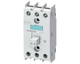 Siemens 3RF2 solid-state relæ med 55A strøm og 4-30VDC styrespænding, vist fra fronten med tydelige mærkninger og terminaler.