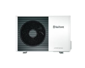 Detaljeret billede af Vaillant Arotherm Split Plus udedel, der viser frontgitteret med ventilator og mærkaten 'aroTHERM Split plus'.