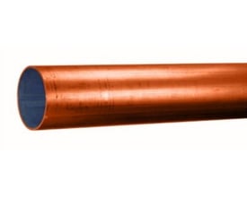 Sømløst stålrør, 33,7 x 2,6 mm, med udvendig rød primer og indvendig mørkeblå overflade, vist på hvid baggrund.