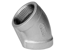 Damstahl støbt rustfri vinkel fitting i AISI 316 med 1 1/4" muffe-muffe gevind, set skråt med åbningen synlig.
