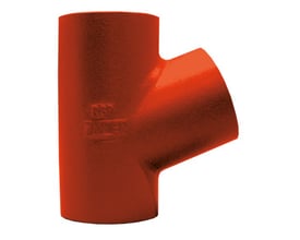 Rødt SML-grenrør fra Düker i støbejern med 70° afgrening og diameter på 100 mm, set skråt fra siden.