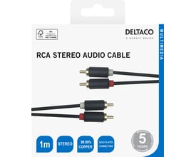 Deltaco 2x RCA-audiokabel på emballage, sort og 1 meter lang med guldbelagte stik i rød og hvid.