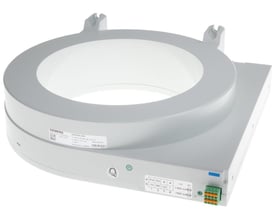 Siemens Summationsstrømtransfo type B, 210mm, 300mA-10A, set fra siden med mærkatdetaljer og terminaler.